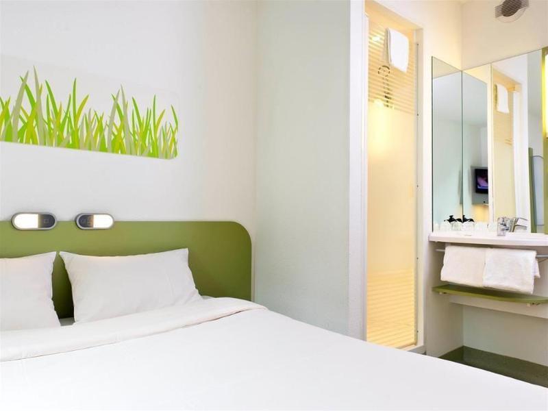 Cite De L'espace Hurel Hotel